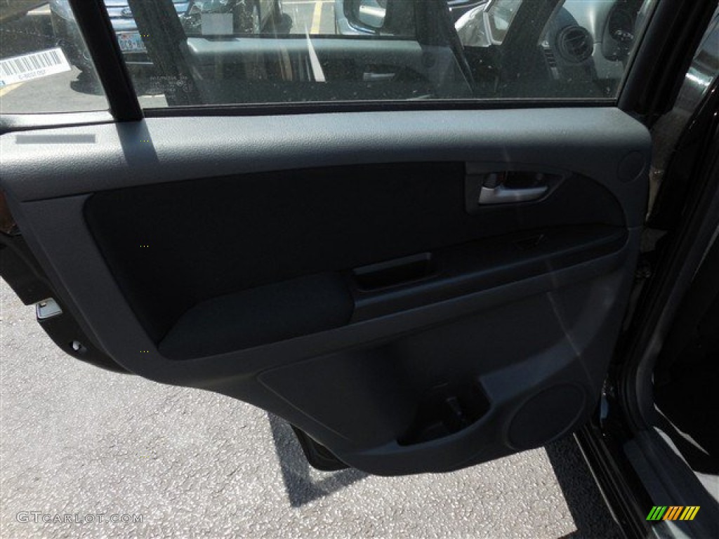 2013 SX4 Sedan LE Popular Package - Super Black Metallic / Black photo #14