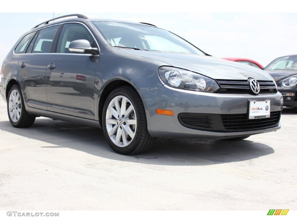 Platinum Gray Metallic Volkswagen Jetta