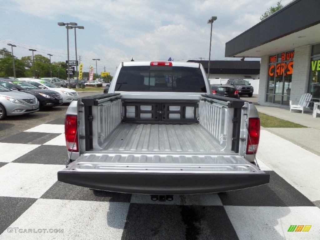 2013 1500 SLT Crew Cab 4x4 - Bright Silver Metallic / Canyon Brown/Light Frost Beige photo #5