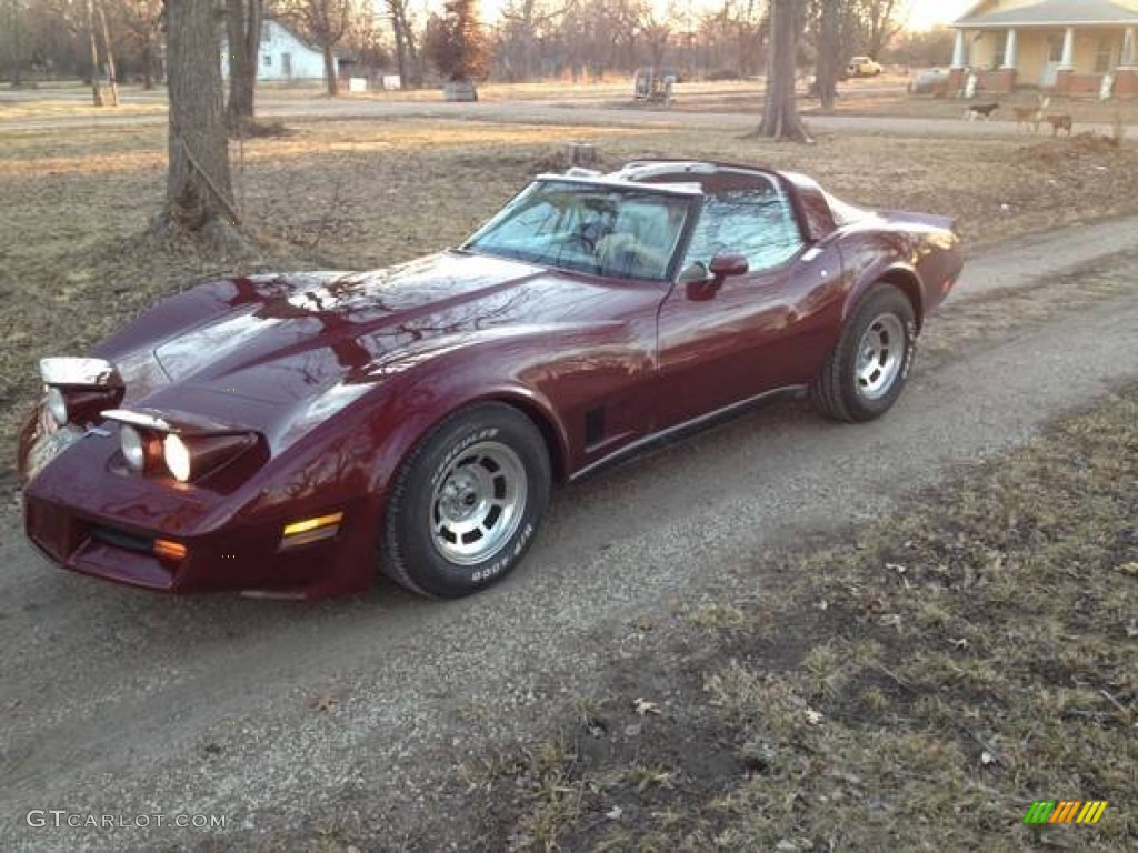 Dark Claret 1980 Chevrolet Corvette Coupe Exterior Photo #92917462