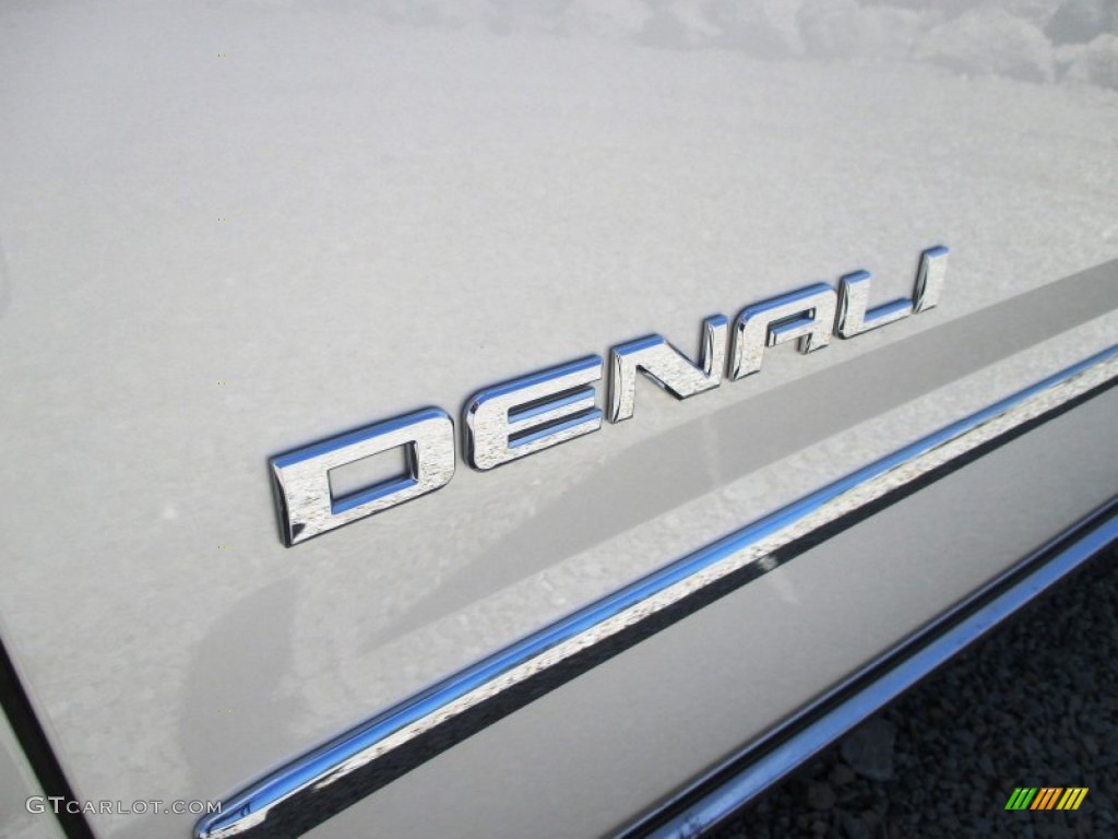 2015 GMC Yukon XL Denali 4WD Marks and Logos Photo #92917882