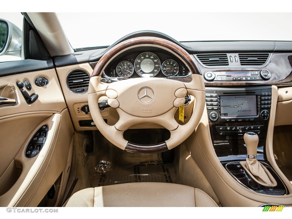 2006 Mercedes-Benz CLS 500 Cashmere Beige Dashboard Photo #92921089