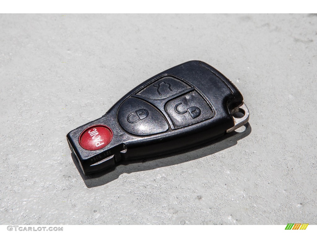 2006 Mercedes-Benz CLS 500 Keys Photos