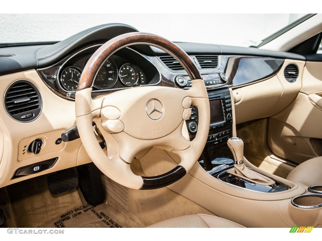 2006 Mercedes-Benz CLS 500 Cashmere Beige Dashboard Photo #92921576