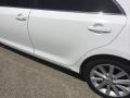 Super White - Camry LE Photo No. 34
