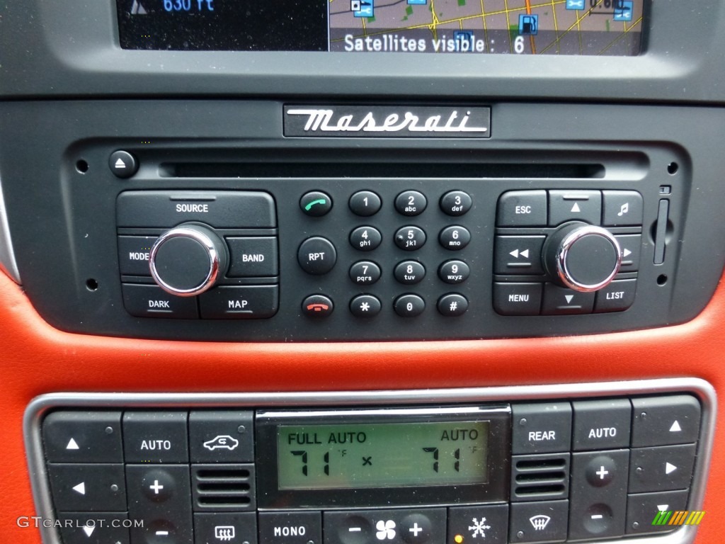 2011 Maserati GranTurismo S Controls Photo #92931751