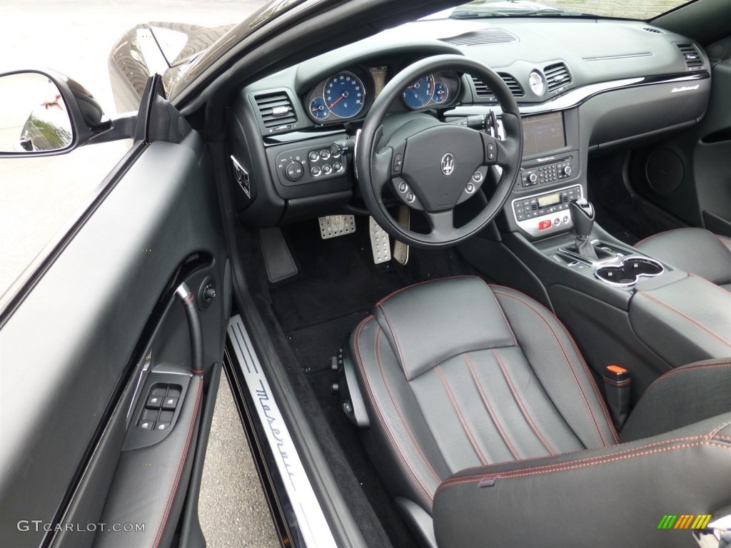 Nero Interior 2010 Maserati GranTurismo Convertible GranCabrio Photo #92932033