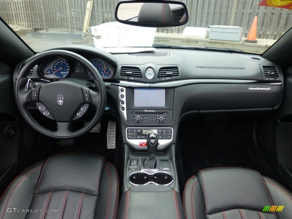 2010 Maserati GranTurismo Convertible GranCabrio Nero Dashboard Photo #92932072