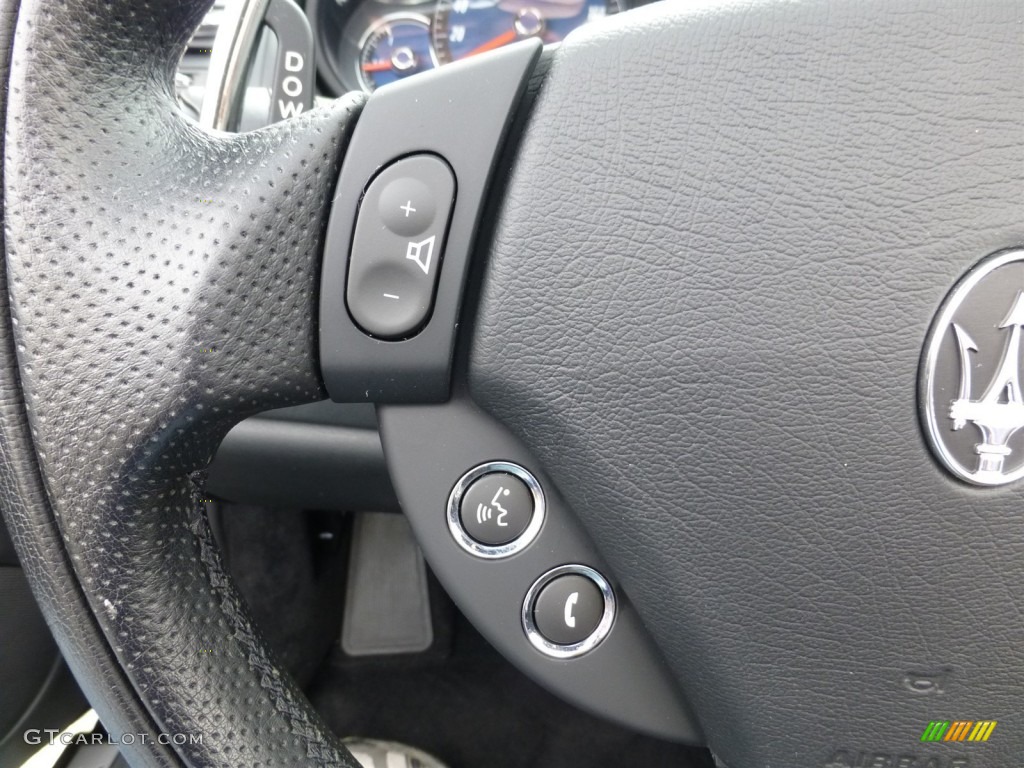 2010 Maserati GranTurismo Convertible GranCabrio Controls Photo #92932114