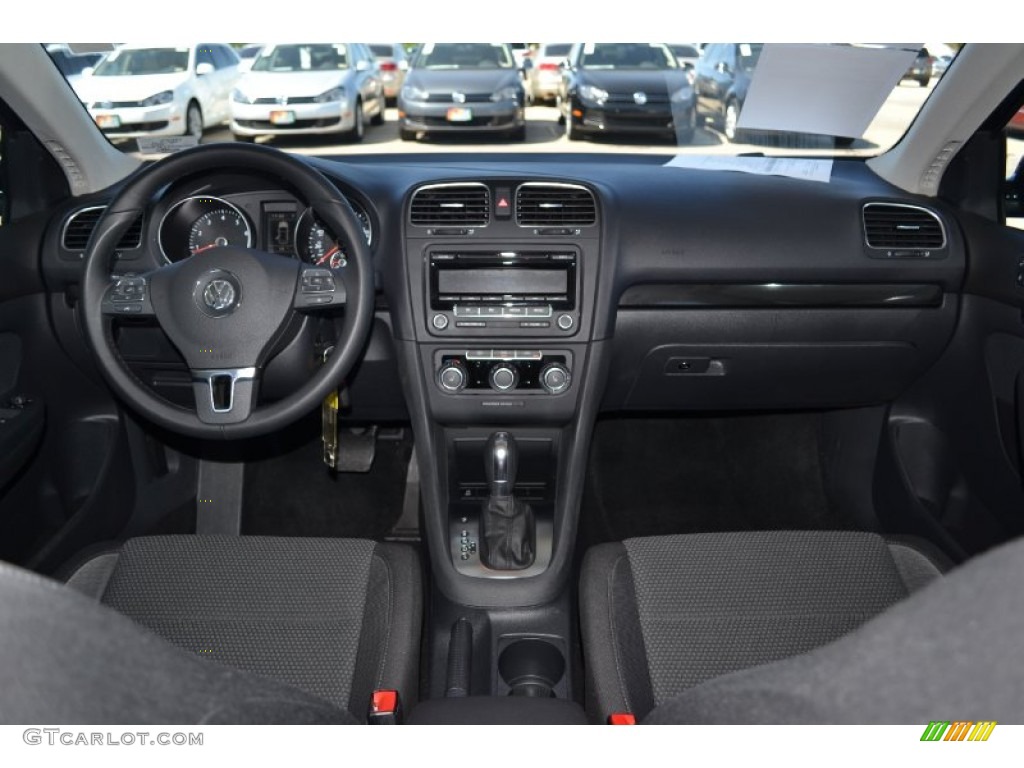 2014 Volkswagen Jetta S SportWagen Titan Black Dashboard Photo #92939304