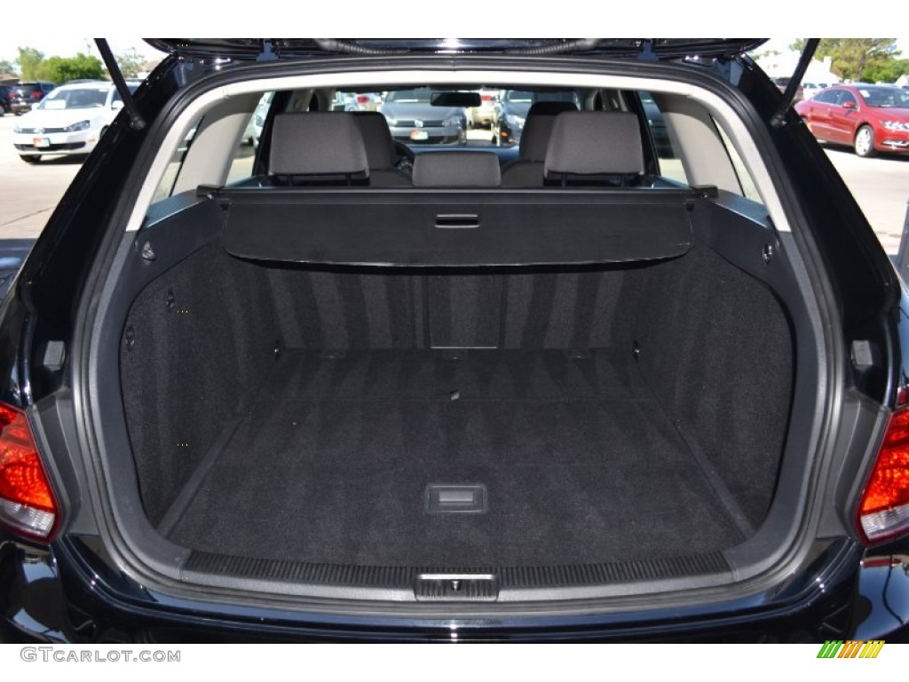 2014 Volkswagen Jetta S SportWagen Trunk Photos
