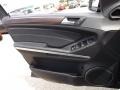 Black - GL 450 4Matic Photo No. 19