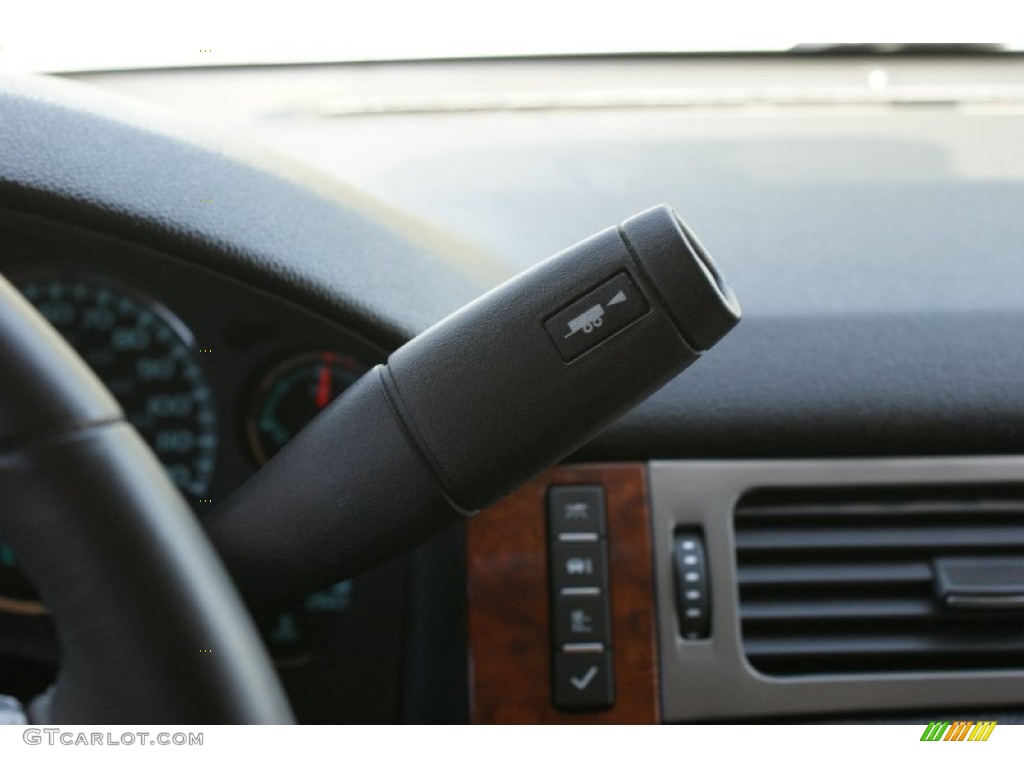 2008 Tahoe LT - Summit White / Light Cashmere/Ebony photo #25