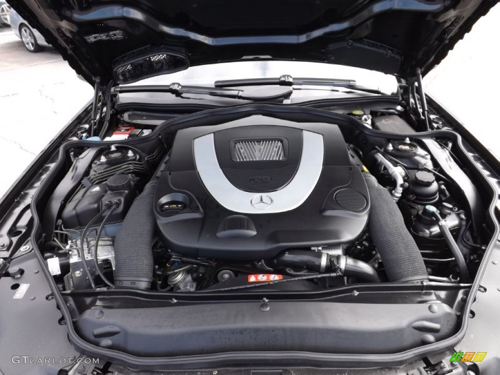 2012 Mercedes-Benz SL 550 Roadster Engine Photos