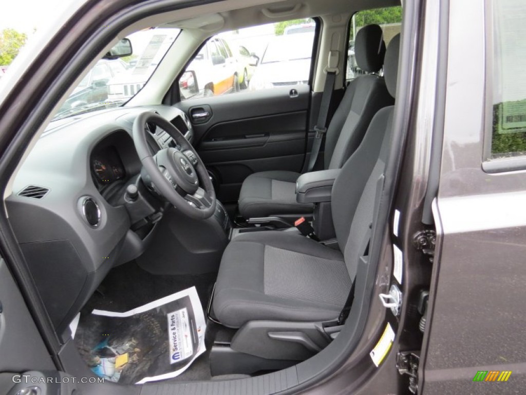 Dark Slate Gray Interior 2014 Jeep Patriot Latitude Photo #92946896