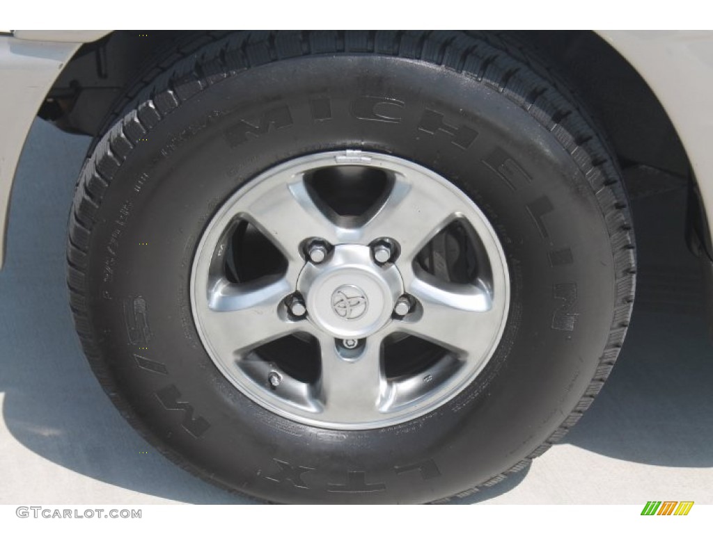 2001 Land Cruiser  - Natural White / Gray photo #5