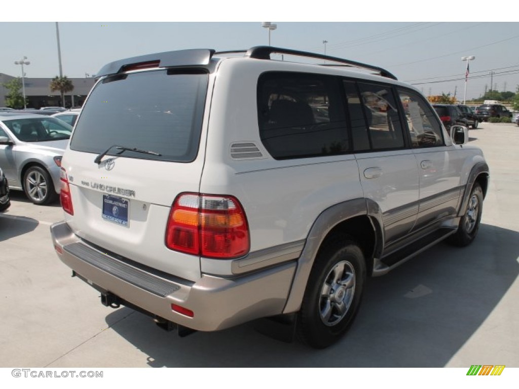 2001 Land Cruiser  - Natural White / Gray photo #9