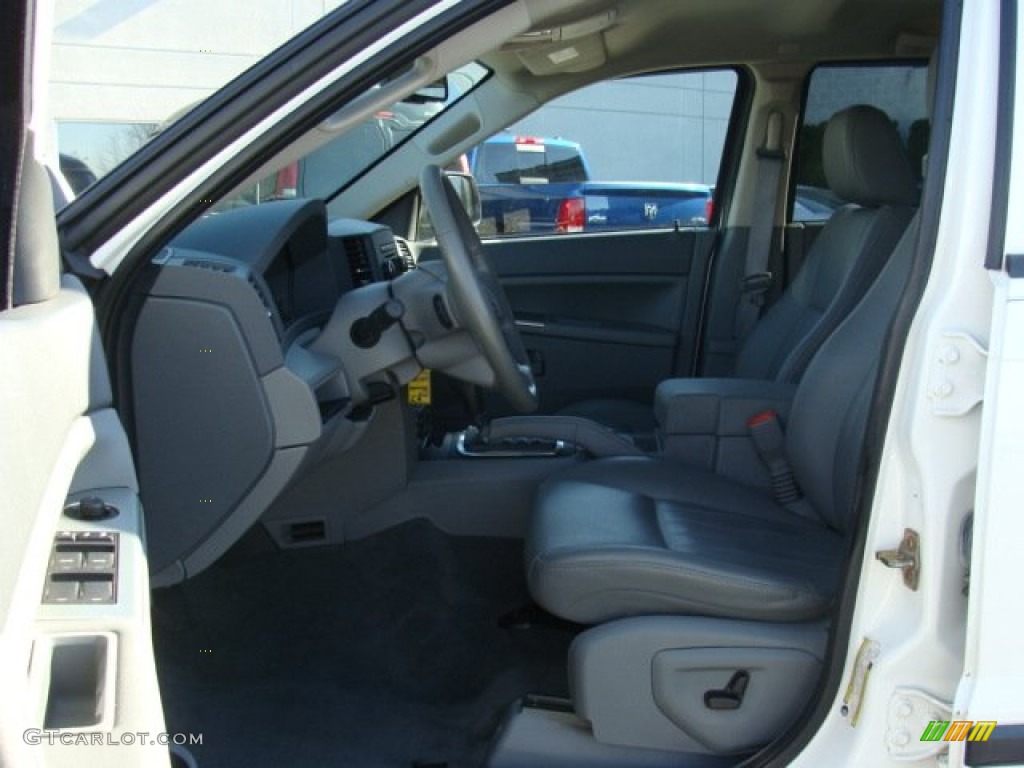 2007 Grand Cherokee Laredo 4x4 - Stone White / Medium Slate Gray photo #15