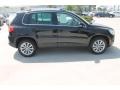 Deep Black Metallic - Tiguan SE Photo No. 10