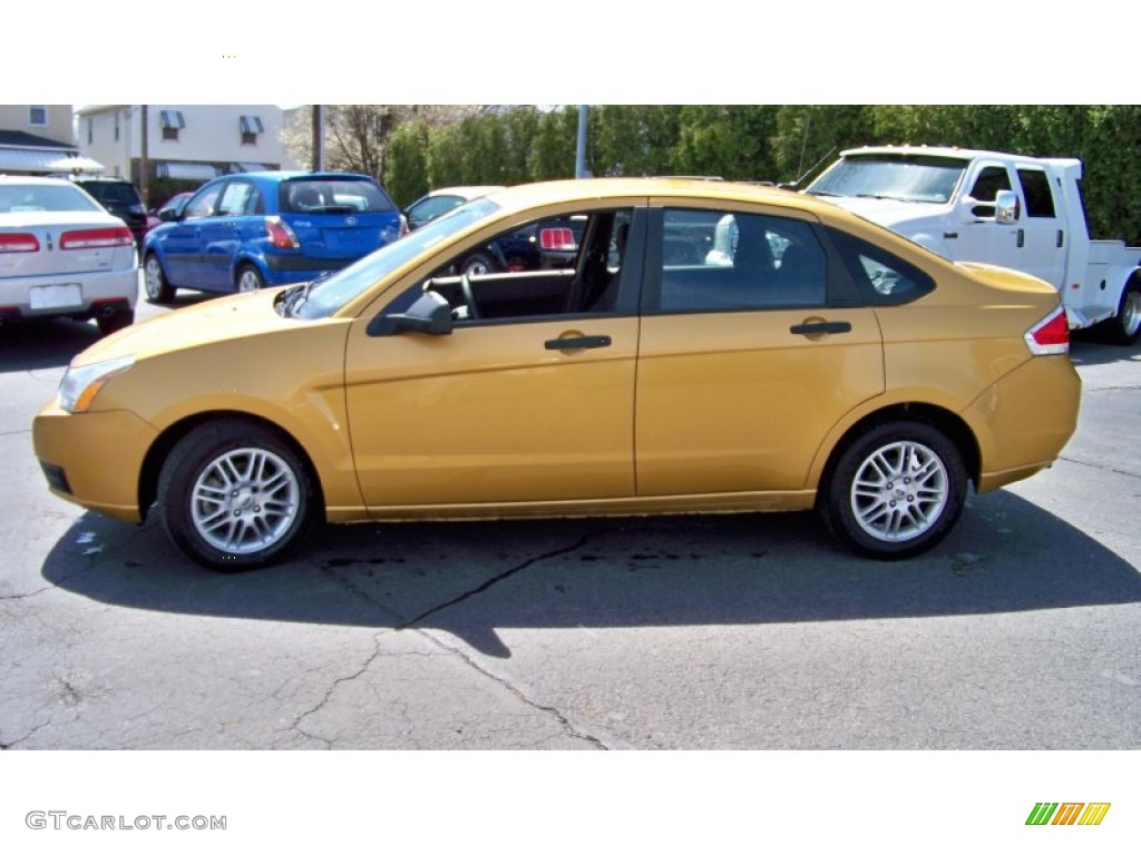 2009 Focus SE Sedan - Amber Gold Metallic / Charcoal Black photo #8