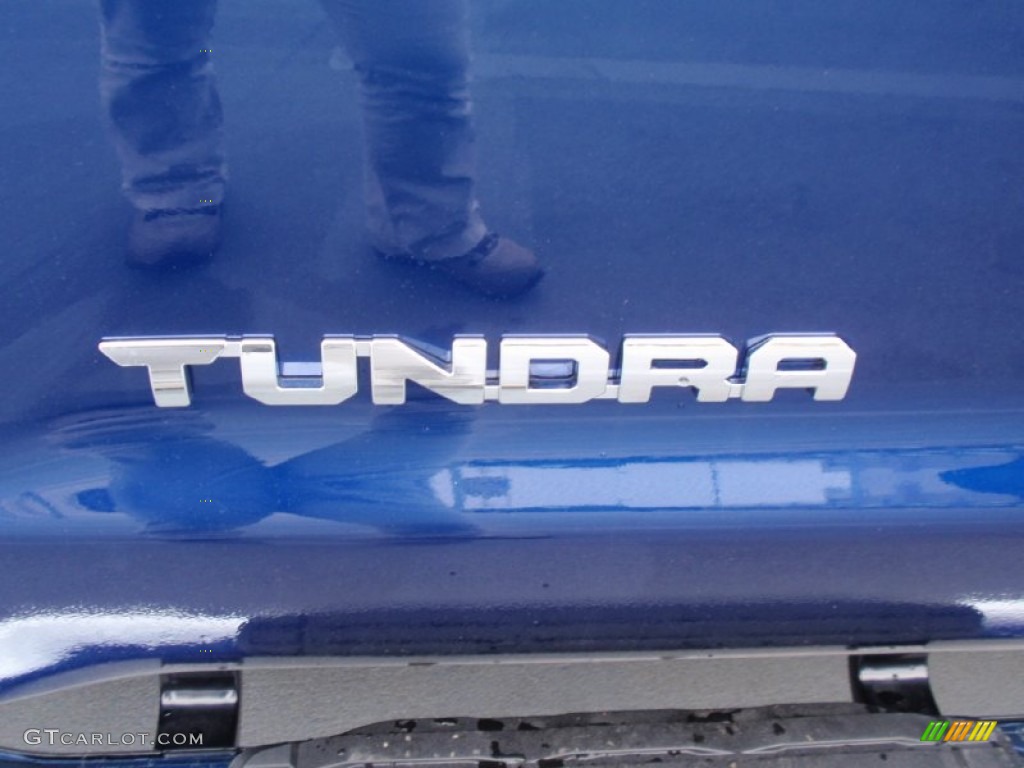 2014 Tundra SR5 Crewmax - Blue Ribbon Metallic / Graphite photo #15