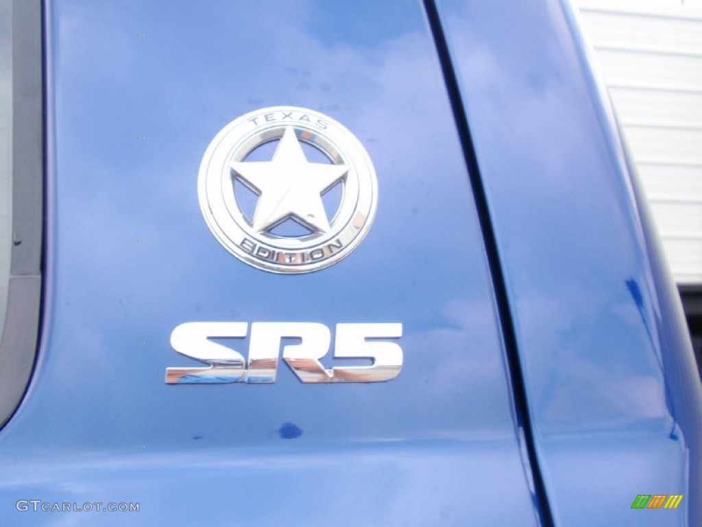 2014 Tundra SR5 Crewmax - Blue Ribbon Metallic / Graphite photo #16