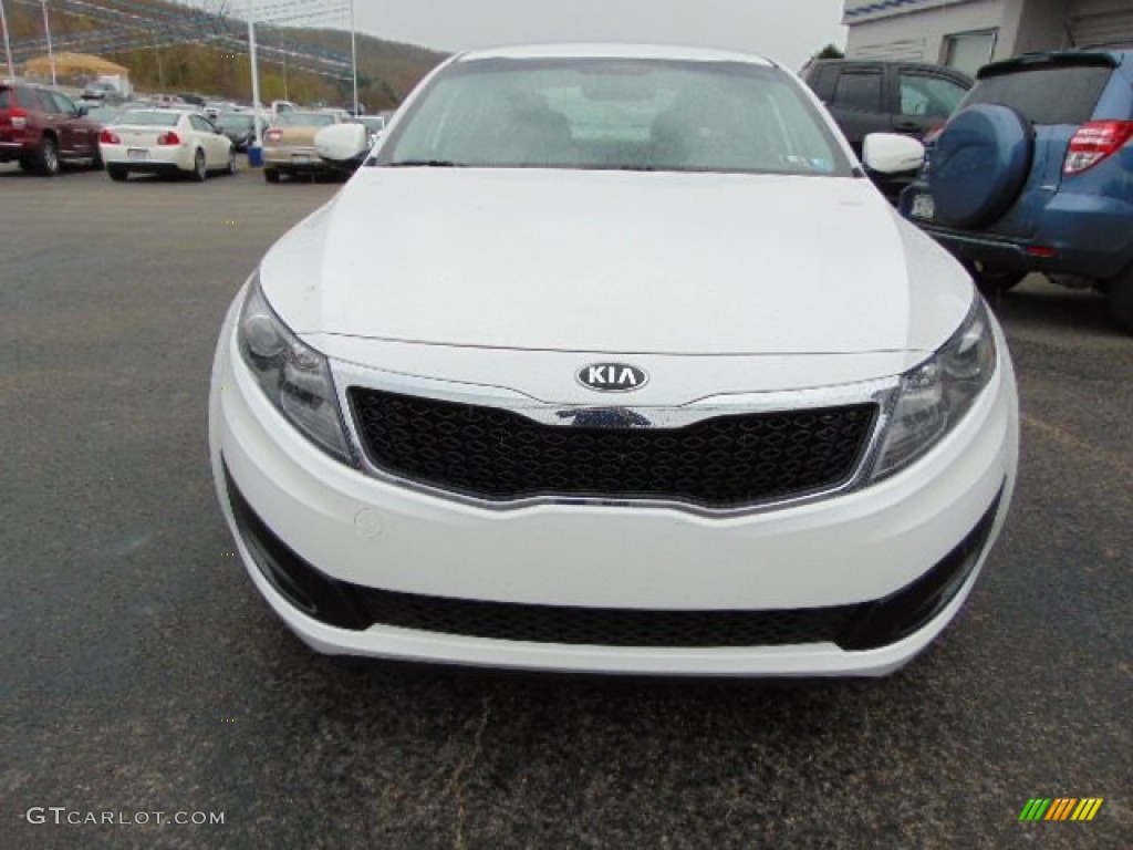 2013 Optima LX - Snow White Pearl / Gray photo #4