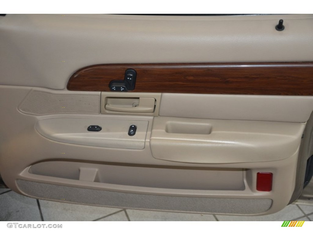 2004 Grand Marquis LS - Gold Ash Metallic / Medium Parchment photo #26