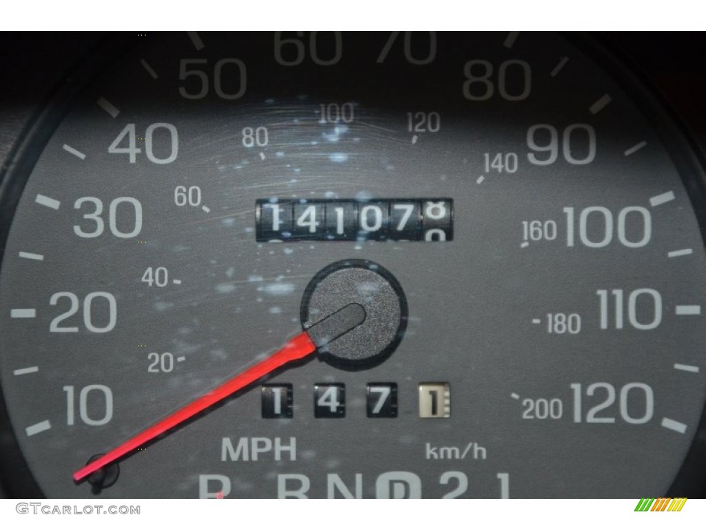 2004 Grand Marquis LS - Gold Ash Metallic / Medium Parchment photo #31