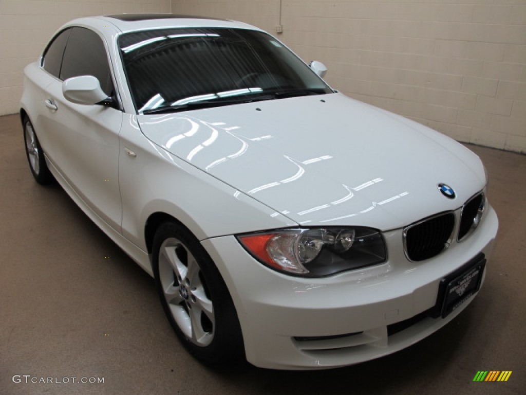2010 1 Series 128i Coupe - Alpine White / Black photo #1