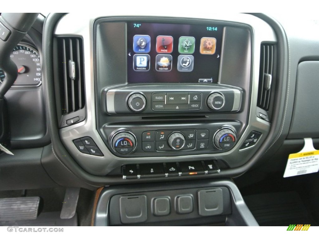 2015 Chevrolet Silverado 3500HD LTZ Crew Cab Dual Rear Wheel 4x4 Controls Photo #92960645