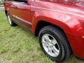 2005 Inferno Red Crystal Pearl Jeep Grand Cherokee Laredo  photo #32
