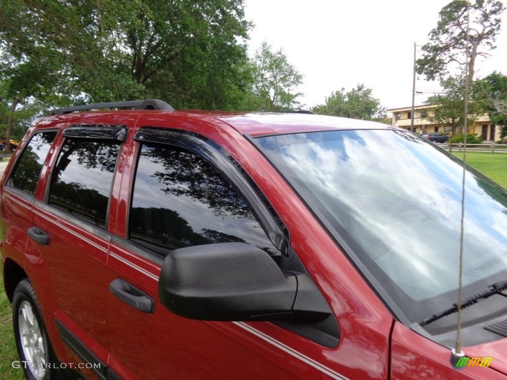 2005 Grand Cherokee Laredo - Inferno Red Crystal Pearl / Medium Slate Gray photo #36
