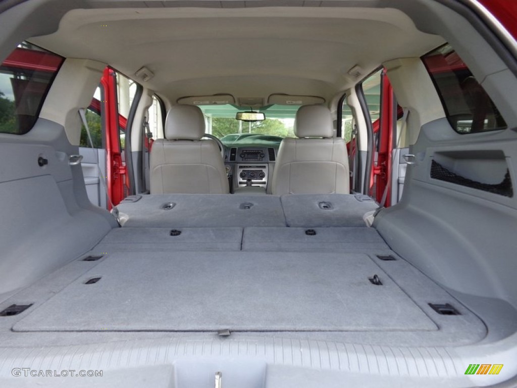 2005 Grand Cherokee Laredo - Inferno Red Crystal Pearl / Medium Slate Gray photo #40