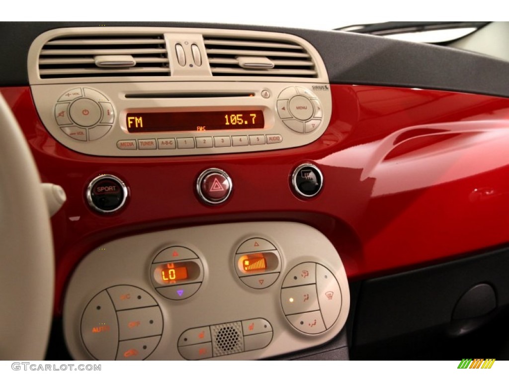 2012 Fiat 500 Lounge Controls Photo #92965610