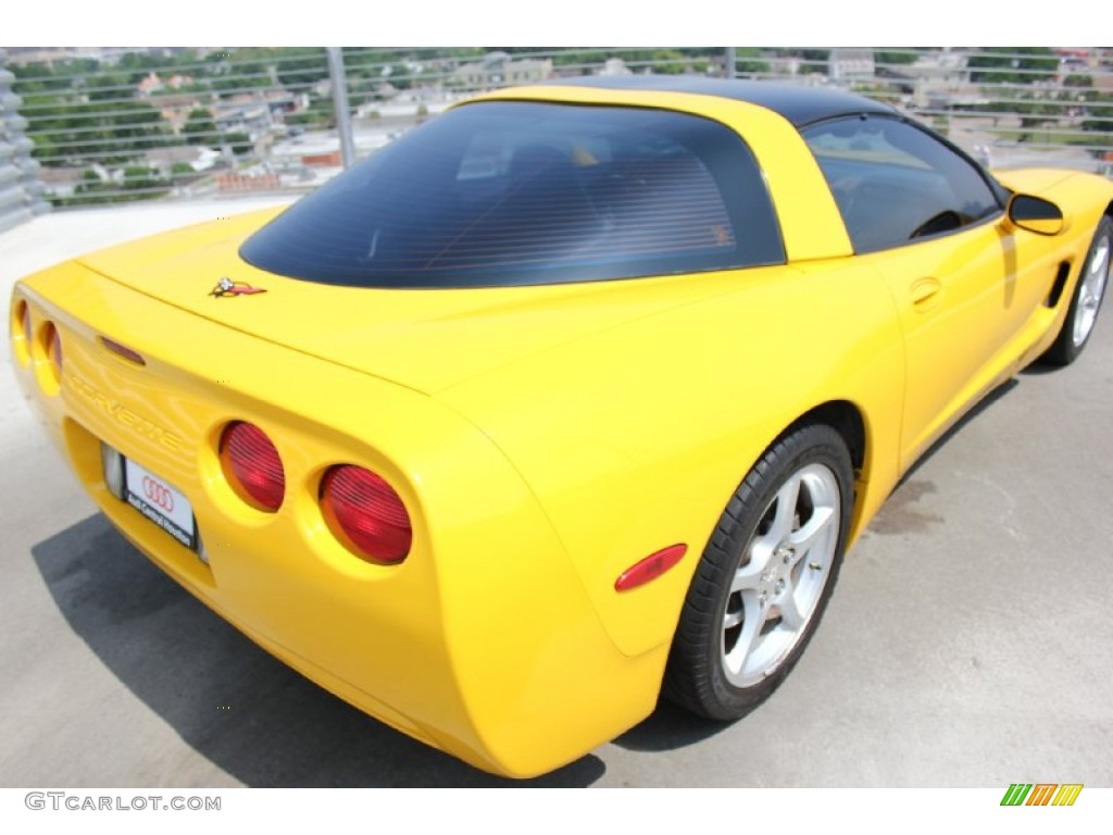 2000 Corvette Coupe - Millennium Yellow / Black photo #9
