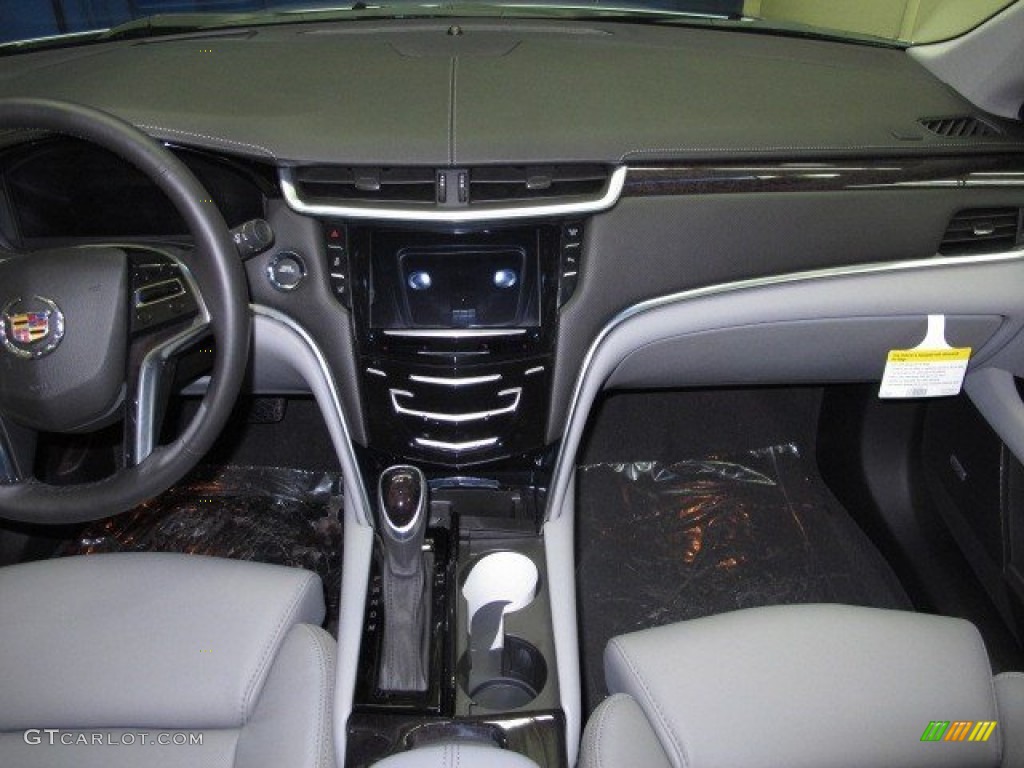 2014 XTS Premium AWD - Radiant Silver Metallic / Medium Titanium/Jet Black photo #21