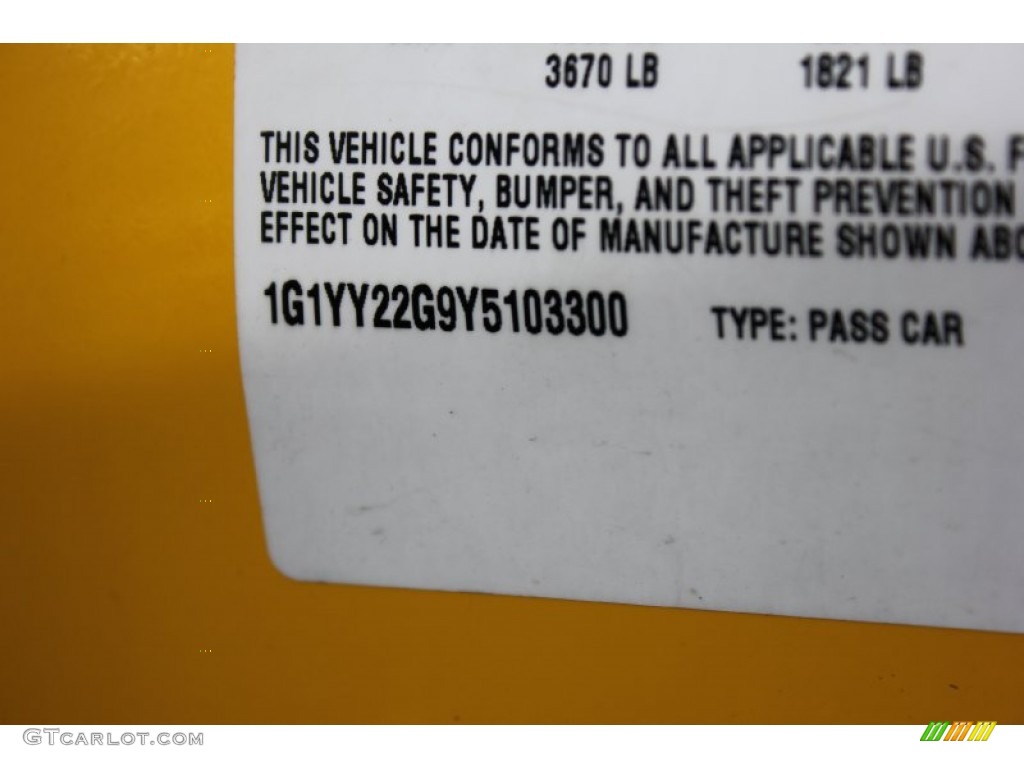 2000 Corvette Coupe - Millennium Yellow / Black photo #33
