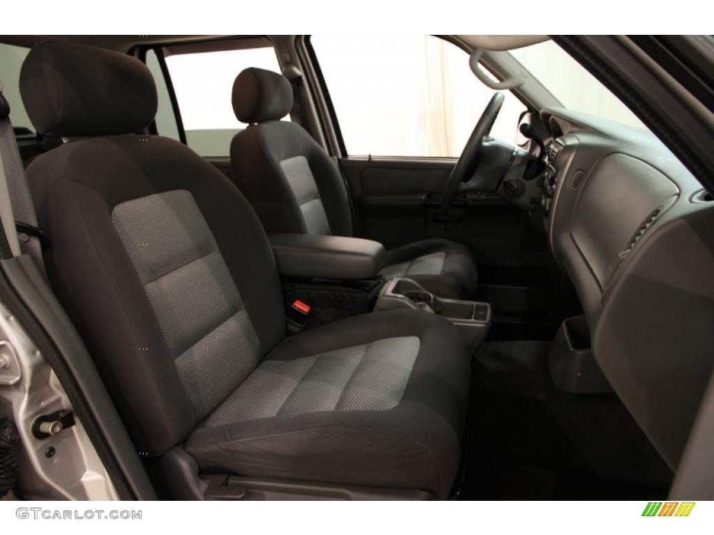 2005 Ford Explorer Sport Trac XLT 4x4 Front Seat Photo #92978558