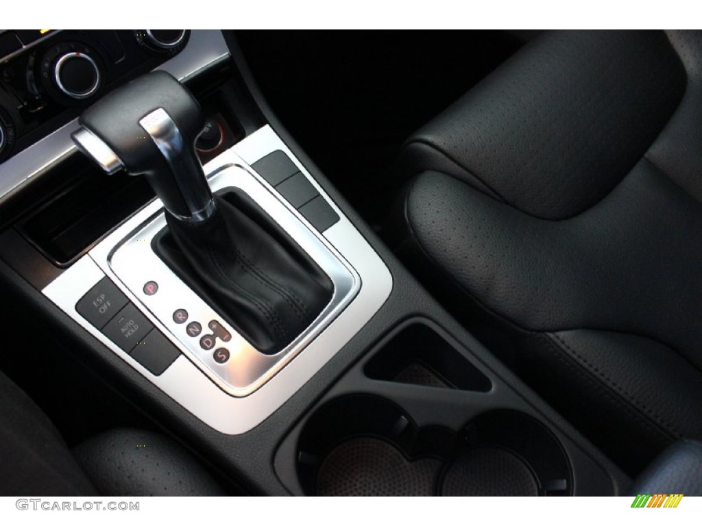 2010 Passat Komfort Sedan - Reflex Silver Metallic / Black photo #16