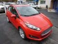 Race Red - Fiesta SE Hatchback Photo No. 2