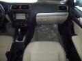 Black - Jetta SE Sedan Photo No. 15