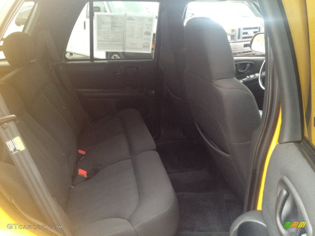 2003 Blazer LS 4x4 - Yellow / Medium Gray photo #13
