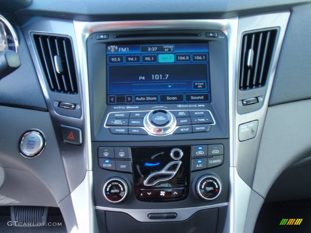2014 Hyundai Sonata Hybrid Limited Controls Photo #92988133