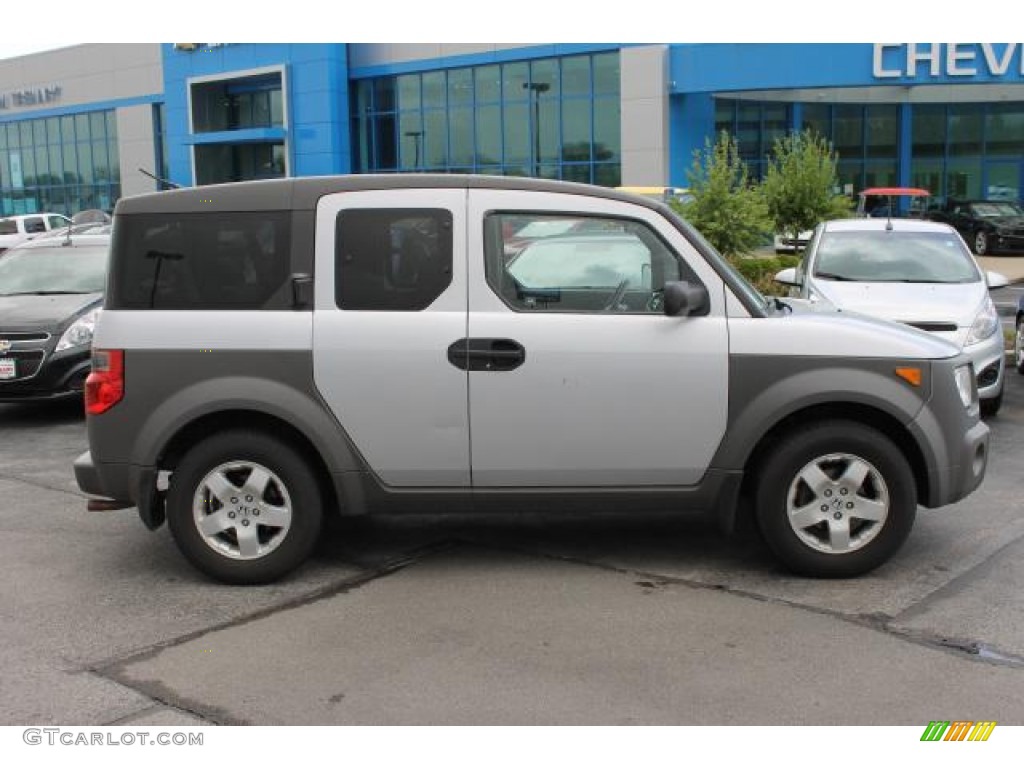 Satin Silver Metallic Honda Element