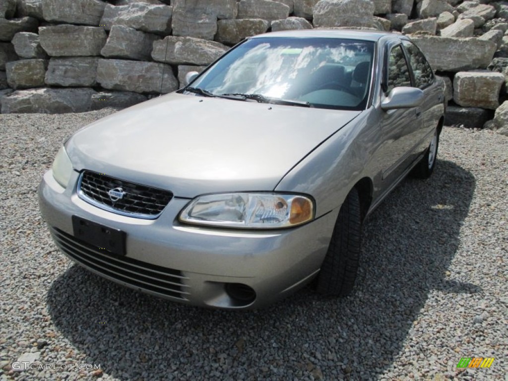 2001 Sentra XE - Radium Silver / Sand photo #2