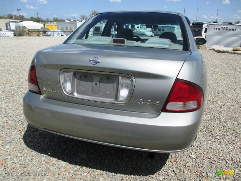 2001 Sentra XE - Radium Silver / Sand photo #19