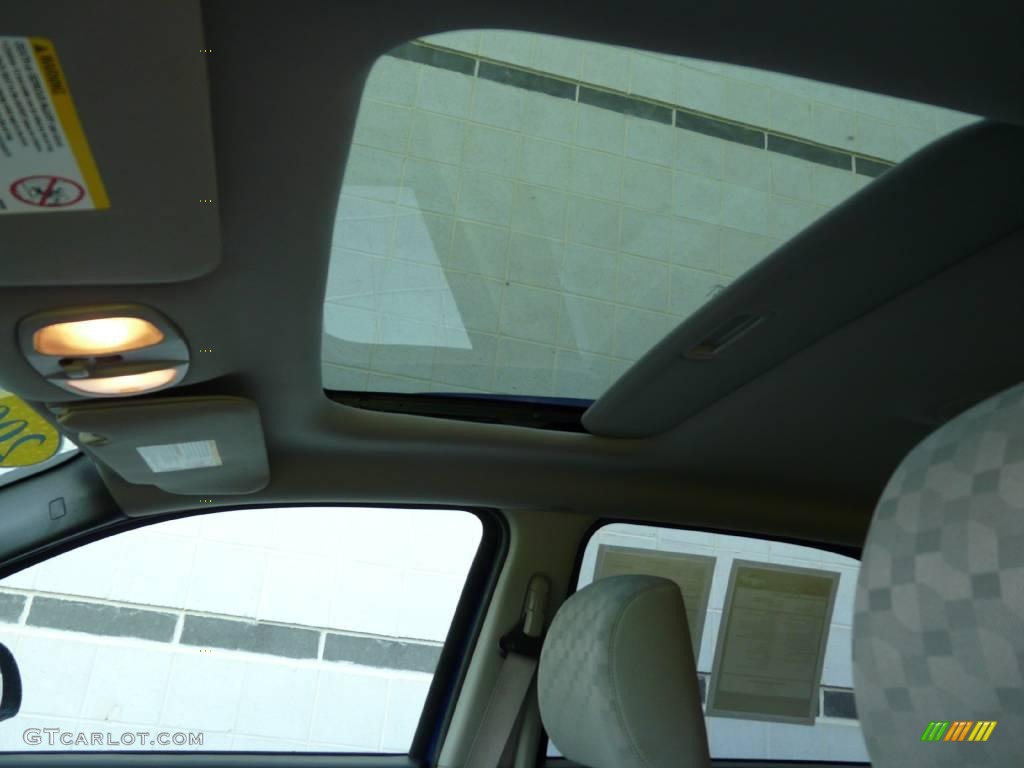 2005 Equinox LT AWD - Laser Blue Metallic / Light Gray photo #4