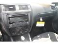 Black - Jetta S Sedan Photo No. 12