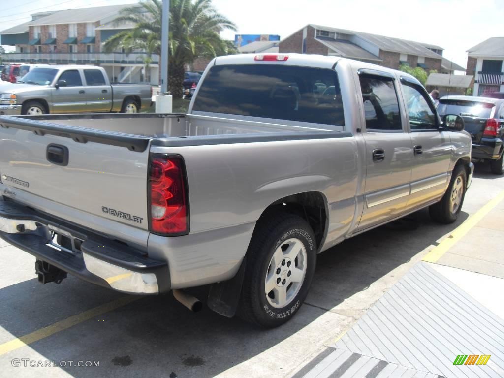 2005 Silverado 1500 LS Crew Cab - Silver Birch Metallic / Dark Charcoal photo #4